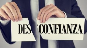 confianza y desconfianza en el actual administrador